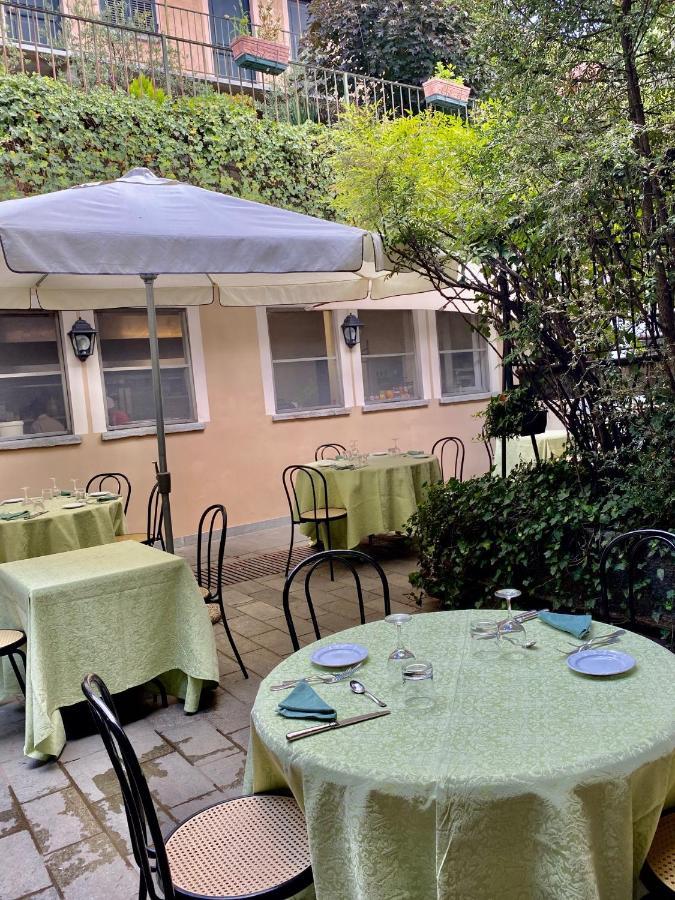 Locanda La Posta Cavour Bagian luar foto